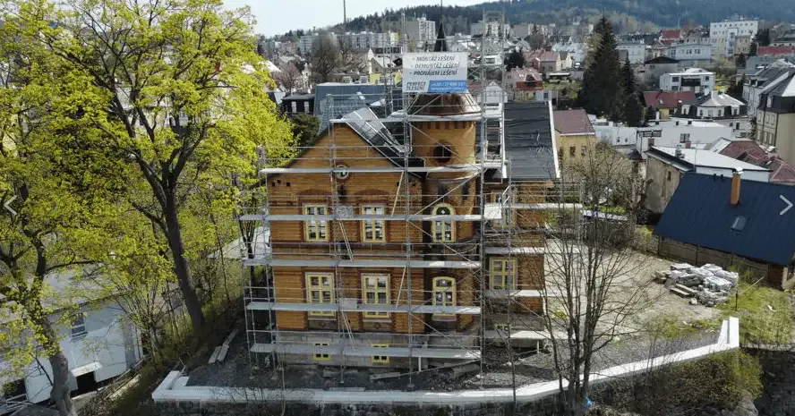 Pronájem lešení